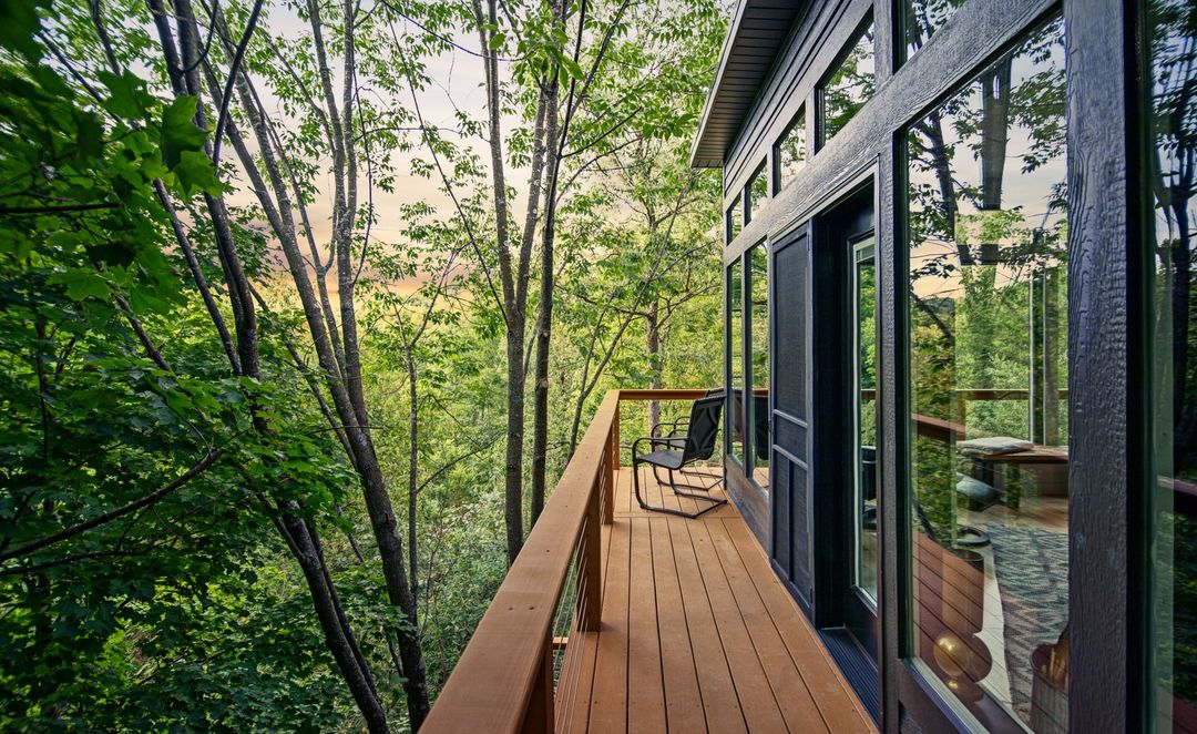 The Woodland House Porch
